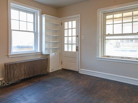 Entry & living room