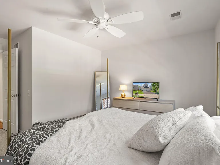 6050 Smooth Stone Pl — Photo 43