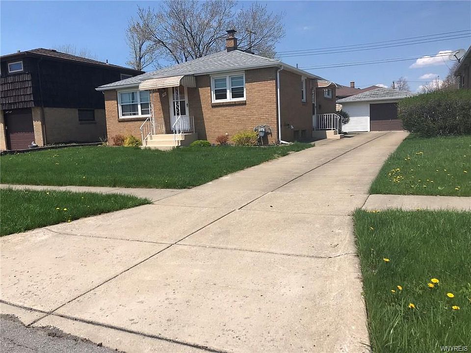 1st image of 92 Nadine Dr