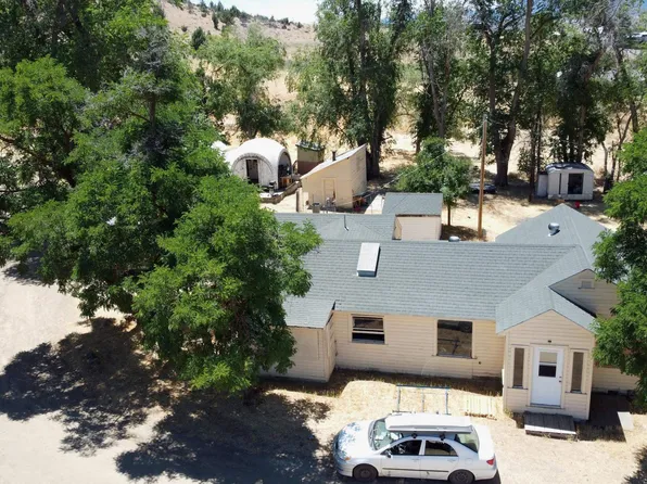 331 S 4th St, Montague, CA 96064