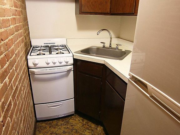 5th image of 127 W 85th St APT 1B