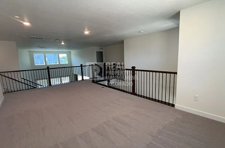 928 Gilpin Cir — Photo 20