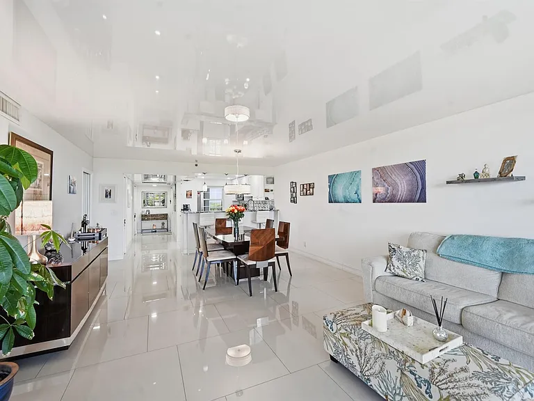 4015 W Palm Aire Dr #10 — Photo 14
