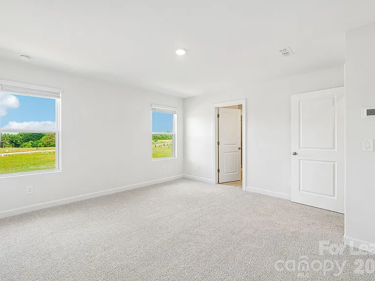 1852 Wrenley Dr — Photo 31