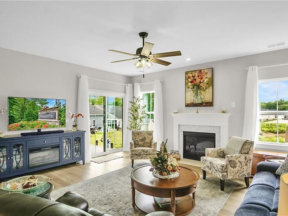 5th image of 112 Ironsmith Way