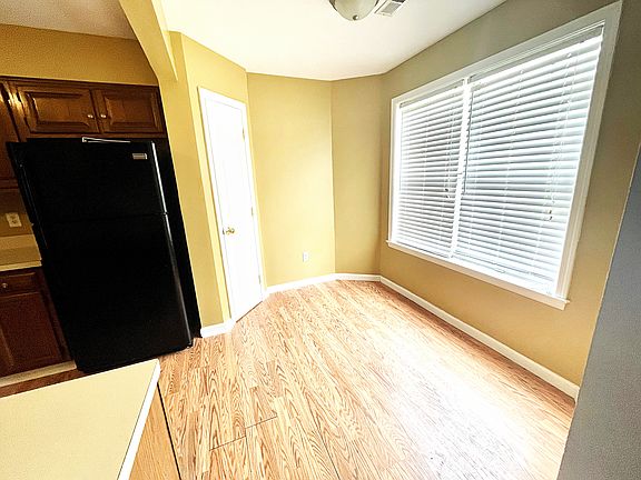 4th image of 102B Heather Way #B
