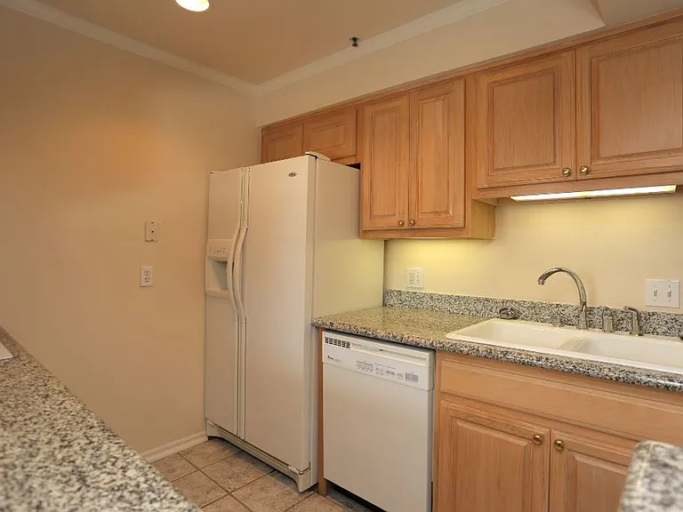 4761 S Harvard Ave #21 — Photo 7