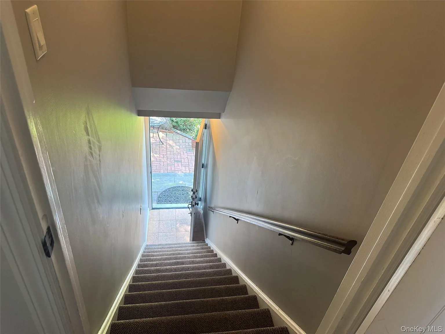 2 bed, 1.0 bath, $3,000 — Photo 2