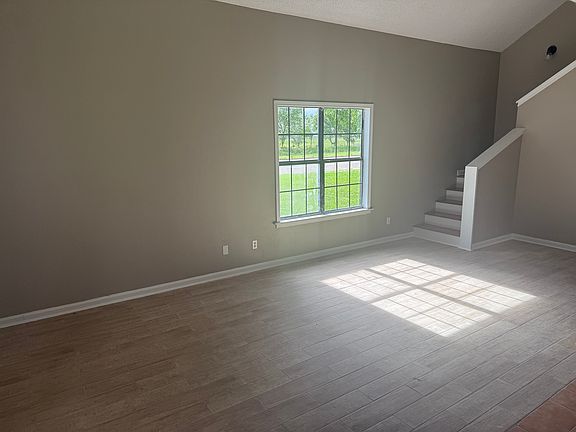 3rd image of 326 S 7th St APT 1