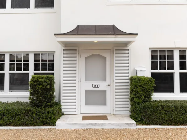 311 Cocoanut Row APT 101, Palm Beach, FL 33480