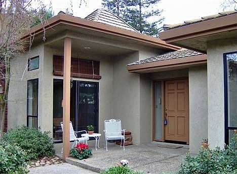 1st image of 2375 Hyde Park Cir