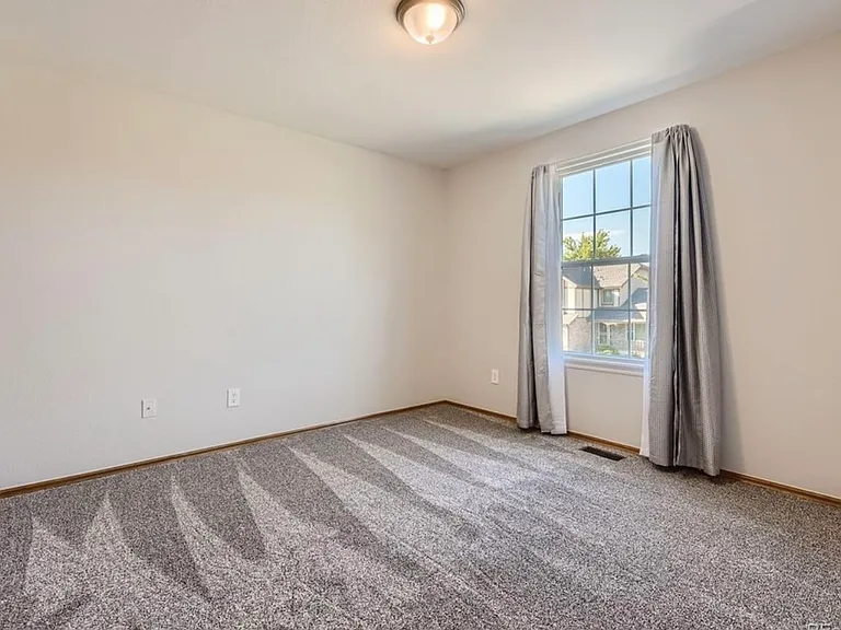 8942 W Lake Dr — Photo 15
