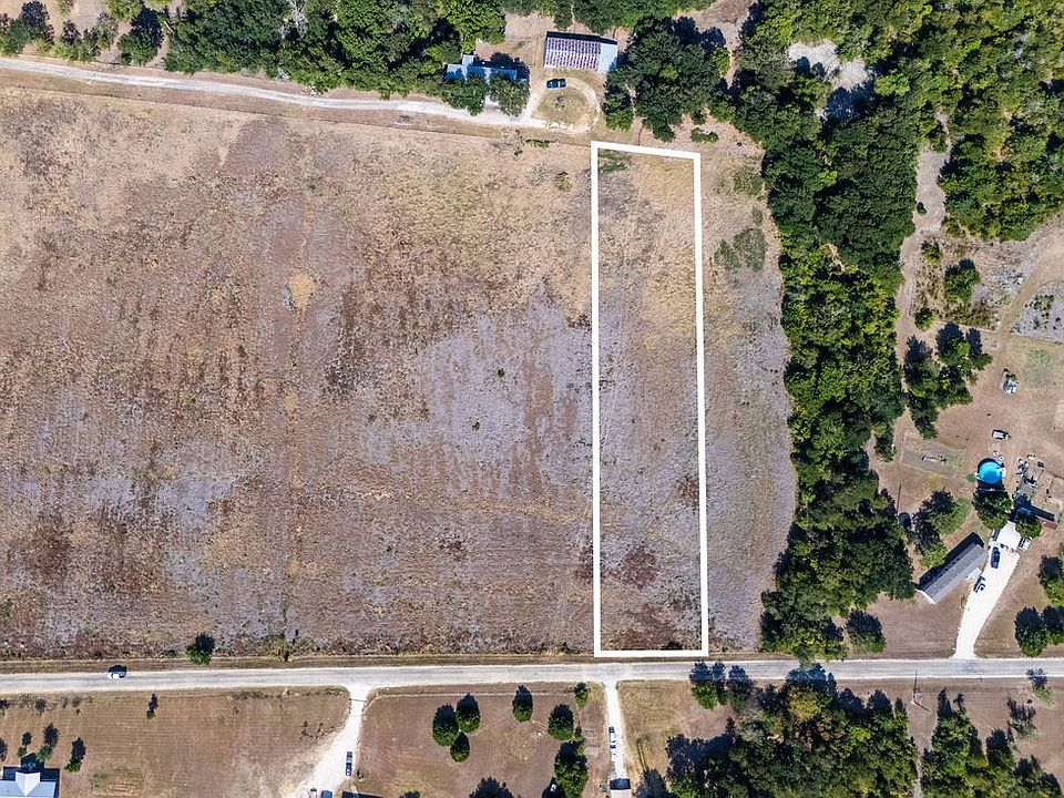 1st image of 10 Howard Dr