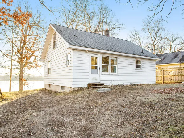11753 Scott Park Rd, Delton, MI 49046