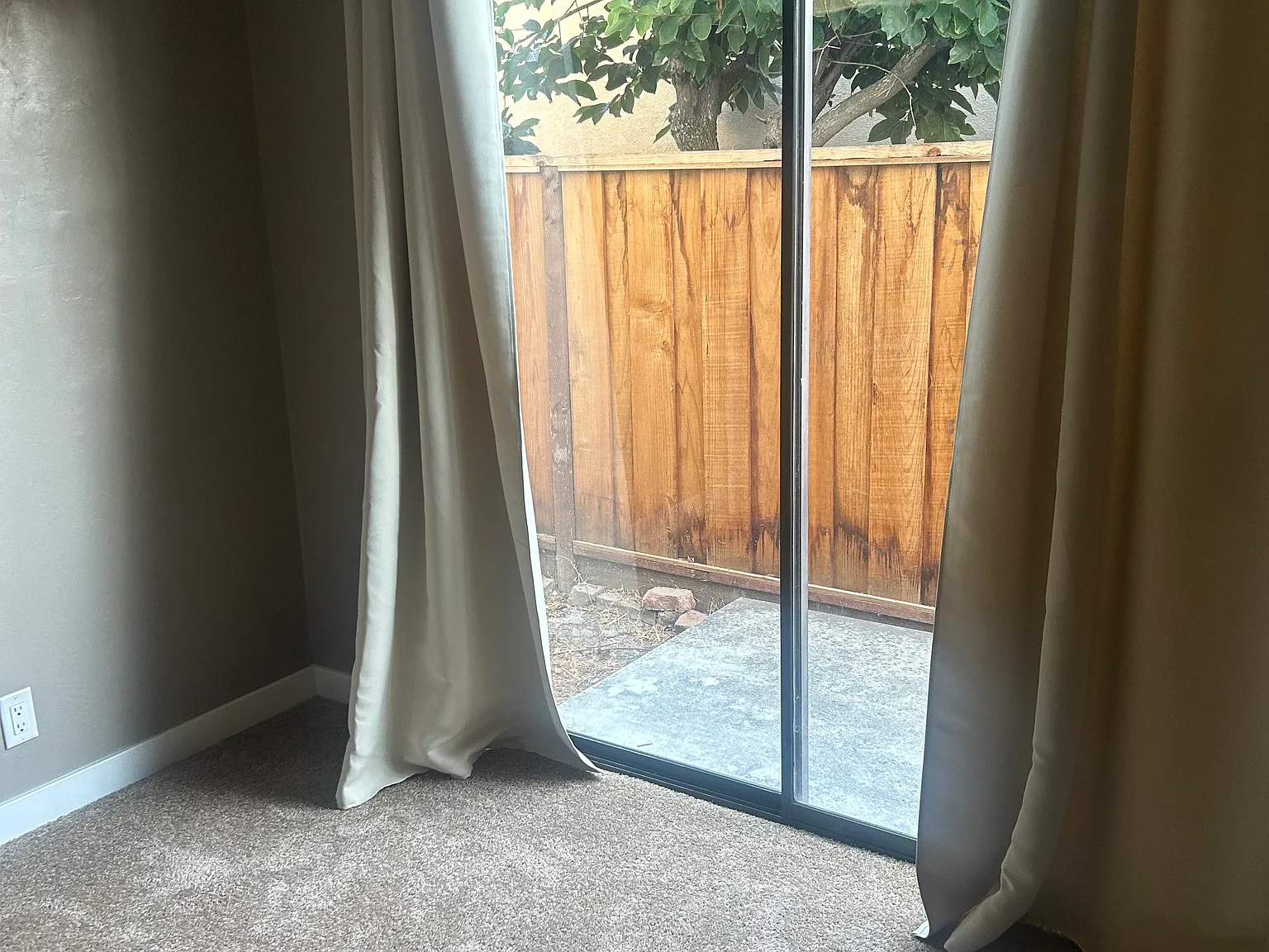 4 bed, 1995 sqft, $1,200 — Photo 3