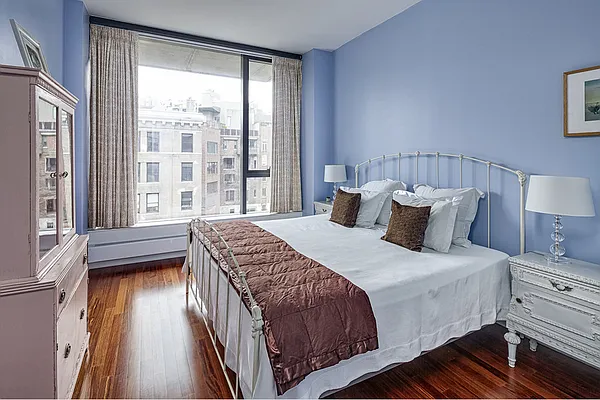 Sold by Stribling | media 23