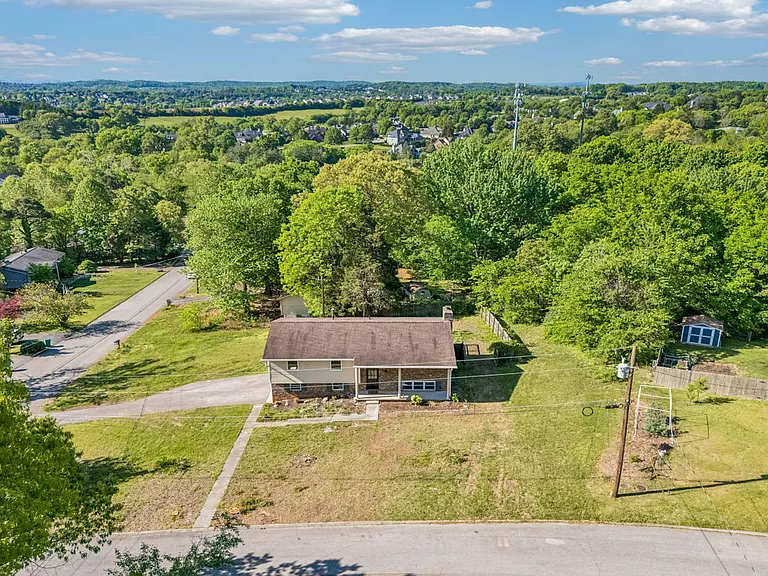12201 W Kings Gate Rd — Photo 48