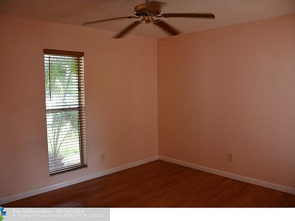 5th image of 5278 NE 6th Ave #J19