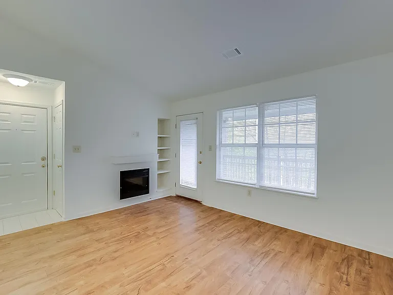 Forest Creek Apartments — Photo 56