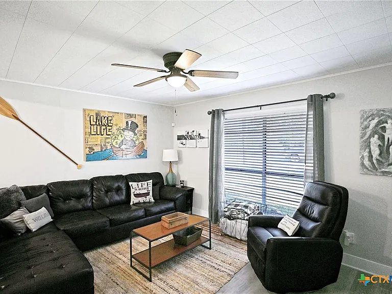 553 Scenic Dr — Photo 6