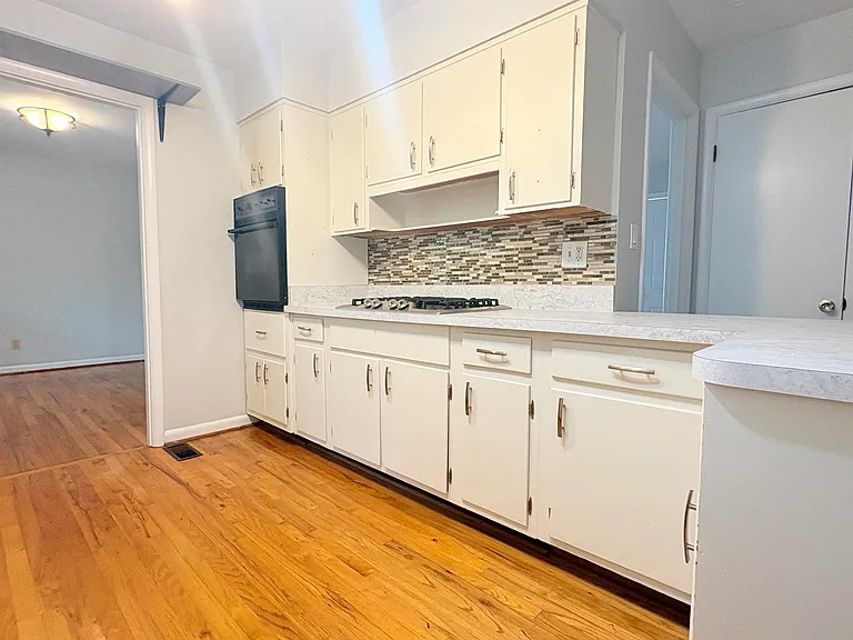 1504 Sunset Ln — Photo 14
