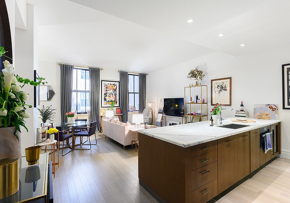 1st image of 100 Barclay St APT 12J