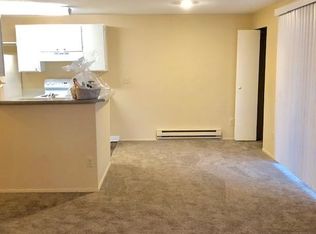 15825 40th Pl S APT 204, Tukwila, WA 98188