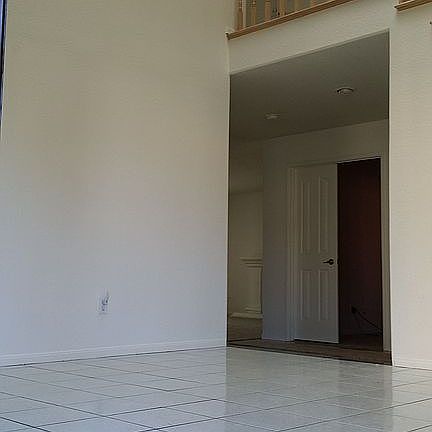 3rd image of 23850 Cadenza Dr