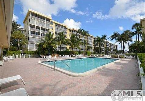 4th image of 1 Harbourside Dr APT 1201