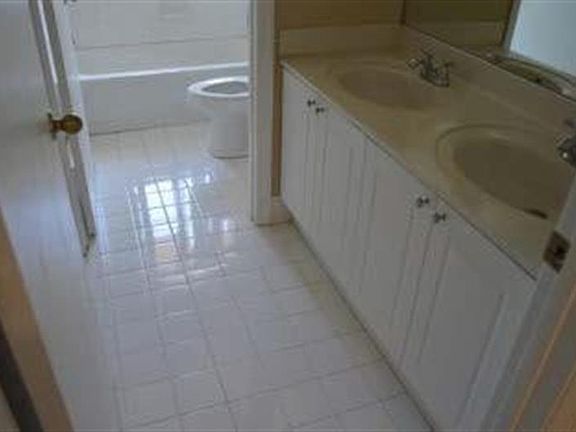 3rd image of 4149 Winnipeg Way