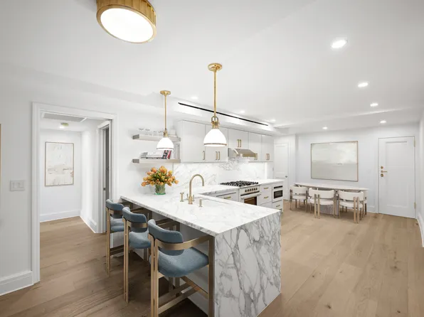 65 Central Park West image 5 of 16