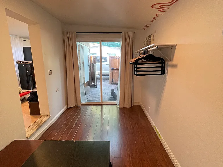 234 E 47th St #23 — Photo 6