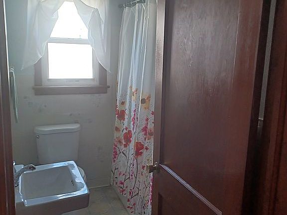 5th image of 966 Virga Ave