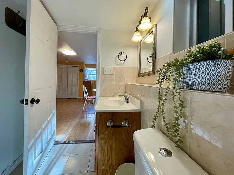 2 Thomas St #B — Photo 19