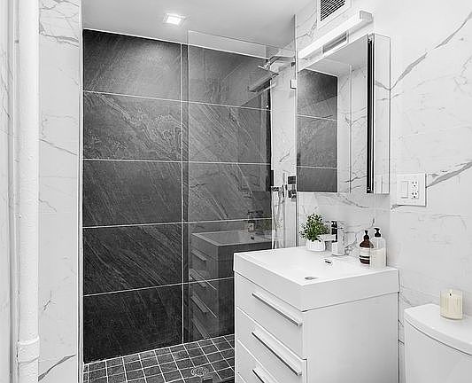 5th image of 45 Tudor City Pl APT 707