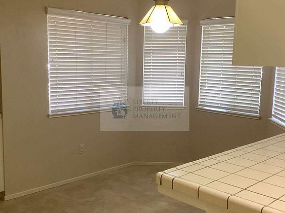 5th image of 3117 Harbor Dr