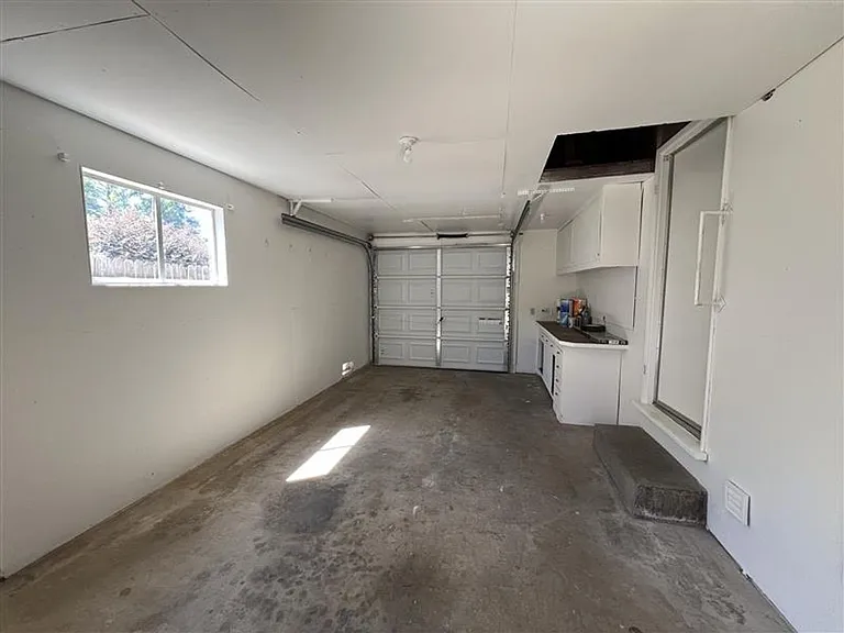 715 Natoma St — Photo 8