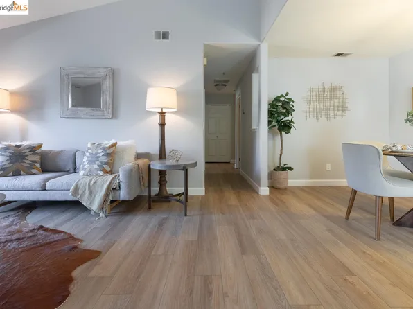 202 Dursey Dr, Pinole, CA 94564
