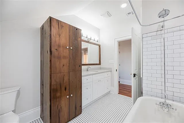 1820 Urquhart St — Photo 13