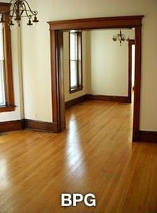 5th image of 624 W Oakdale Ave APT 1