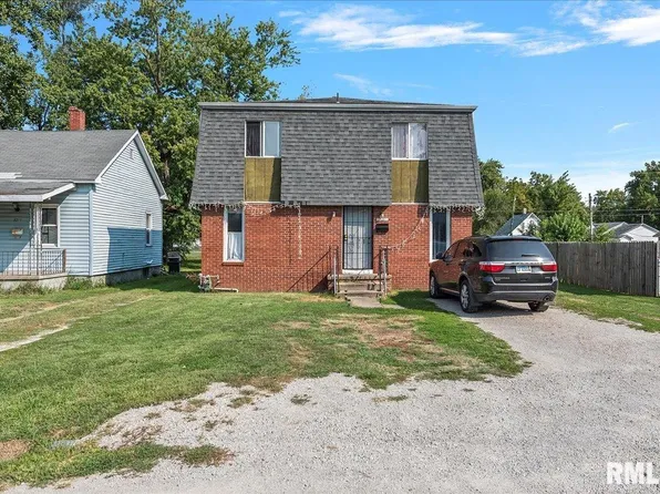 2215 E Cedar St, Springfield, IL 62703