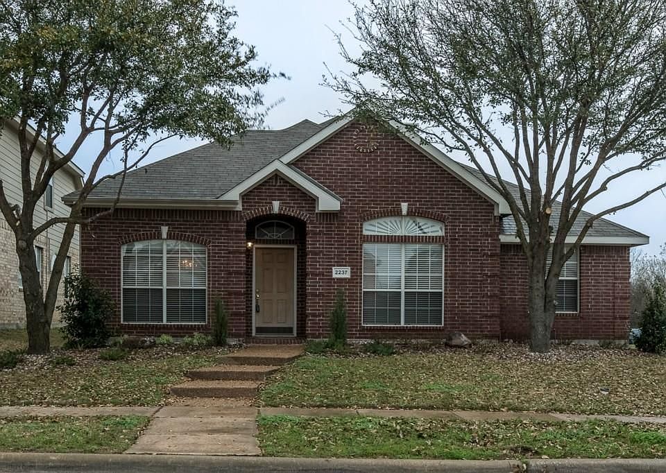 1st image of 2237 Hannah Ln
