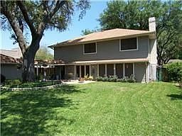2nd image of 2910 Blue Lakes Ln