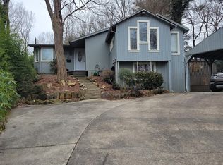4910 N Center St, Hickory, NC 28601