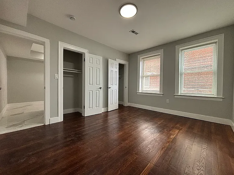 70-103 Circular Ave #104 — Photo 8