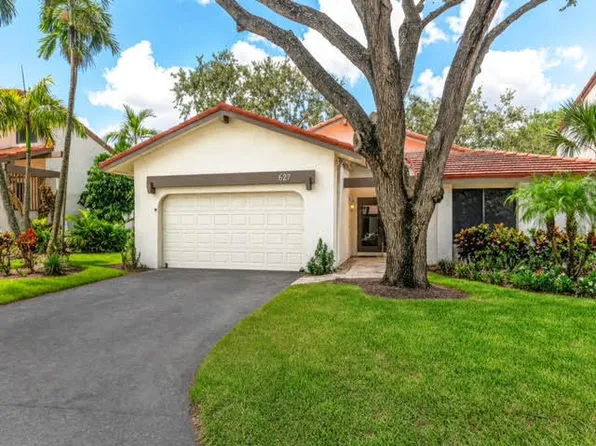 627 Hollows Circle, Deerfield Beach, FL 33442