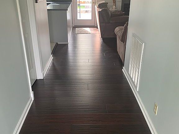 3rd image of 1418 Amberwood Cir