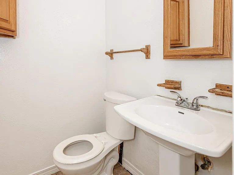 5612 Rose Dr — Photo 26