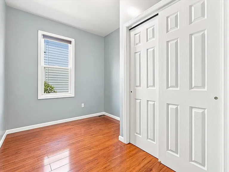 204 Hayward Pl #1 — Photo 8