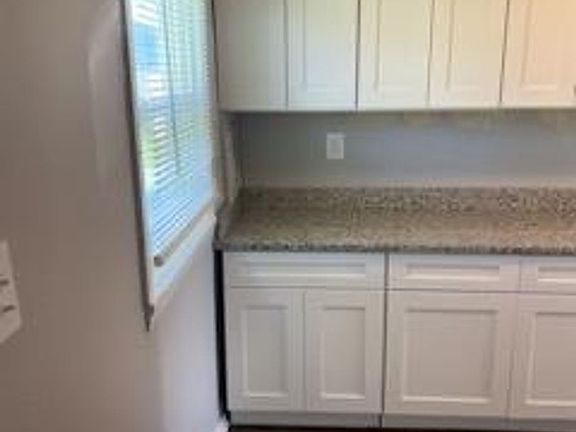 4th image of 2023-29 Vermont St #2023